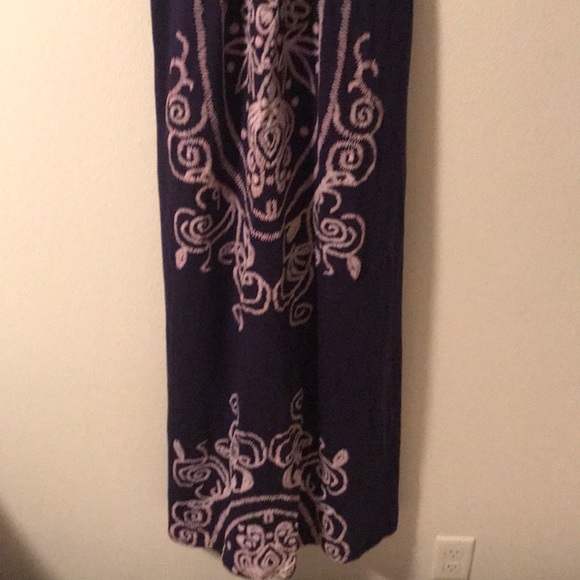 Dress - Picture 3 of 7